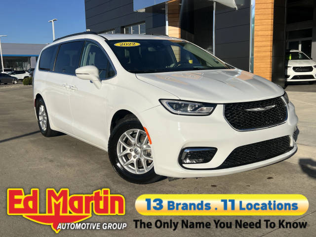 2022 Chrysler Pacifica Minivan Touring L FWD photo