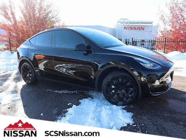 2022 Tesla Model Y Long Range AWD photo