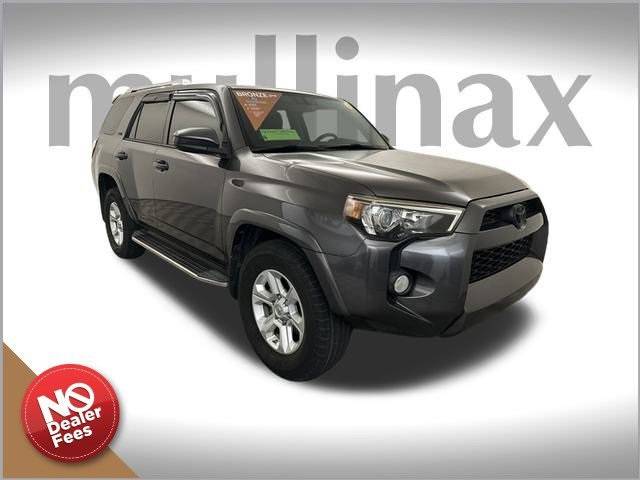 2015 Toyota 4Runner SR5 RWD photo