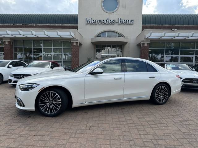 2022 Mercedes-Benz S-Class S 500 AWD photo