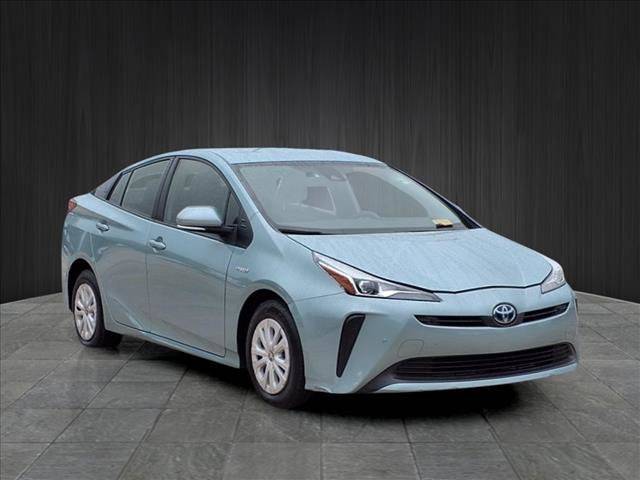 2022 Toyota Prius LE FWD photo