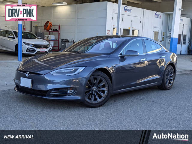 2020 Tesla Model S Long Range Plus AWD photo