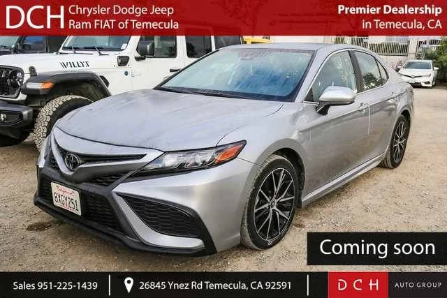 2021 Toyota Camry SE FWD photo