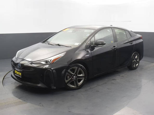 2020 Toyota Prius XLE FWD photo