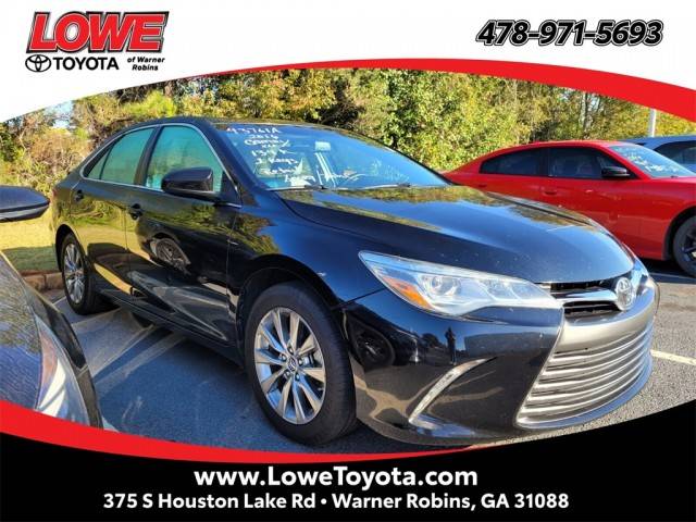 2016 Toyota Camry XSE FWD photo