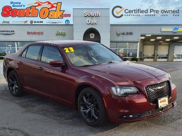 2023 Chrysler 300 300S RWD photo