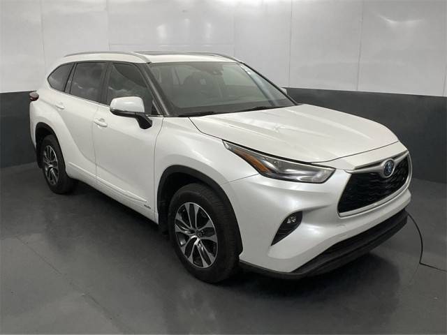 2023 Toyota Highlander Hybrid XLE AWD photo