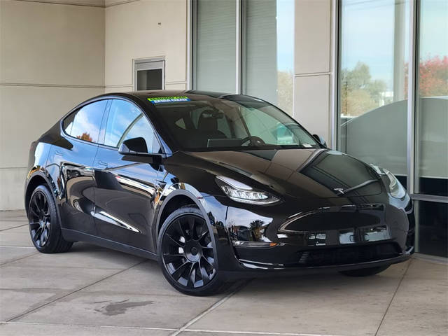 2022 Tesla Model Y Long Range AWD photo