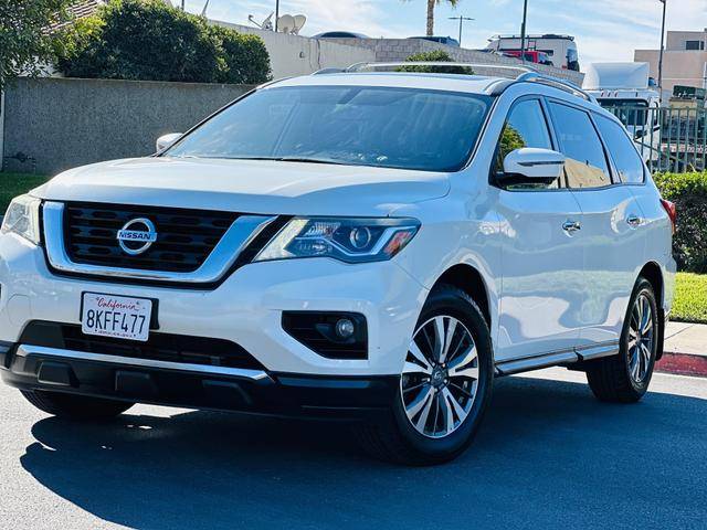 2017 Nissan Pathfinder SL FWD photo