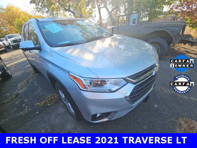 2021 Chevrolet Traverse LT Cloth FWD photo