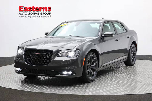 2022 Chrysler 300 300S RWD photo