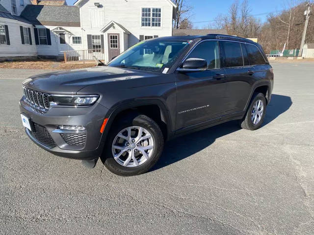 2022 Jeep Grand Cherokee Limited 4WD photo