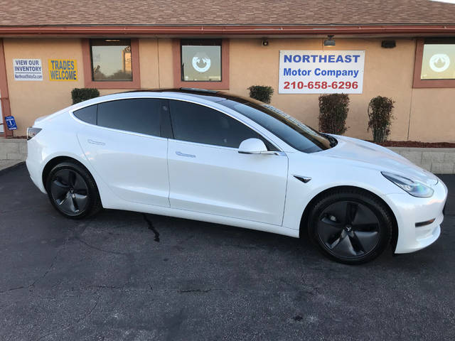 2018 Tesla Model 3 Long Range Battery AWD photo