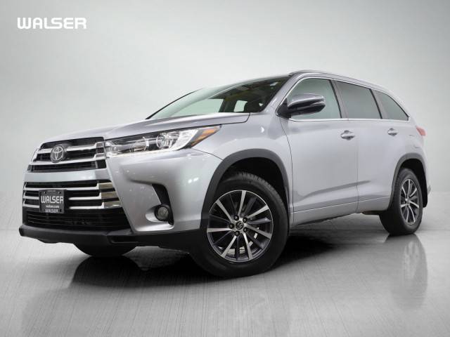 2017 Toyota Highlander XLE AWD photo