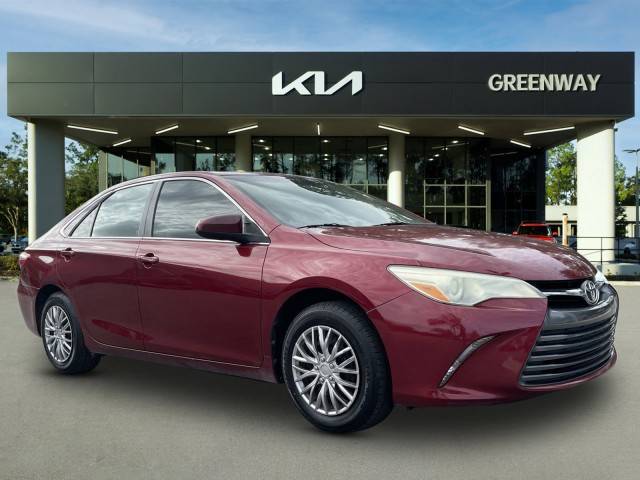 2015 Toyota Camry LE FWD photo