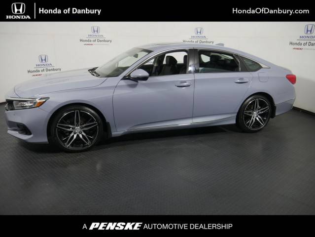 2022 Honda Accord Touring FWD photo