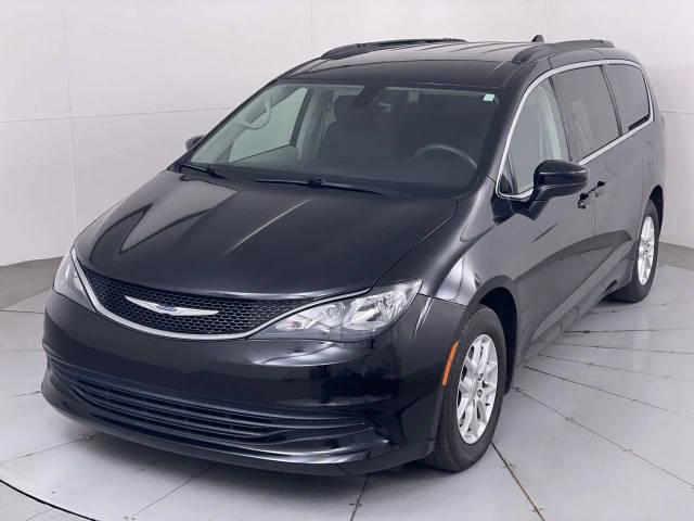 2017 Chrysler Pacifica Minivan LX FWD photo