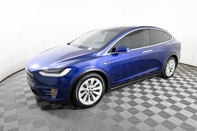 2020 Tesla Model X Long Range AWD photo