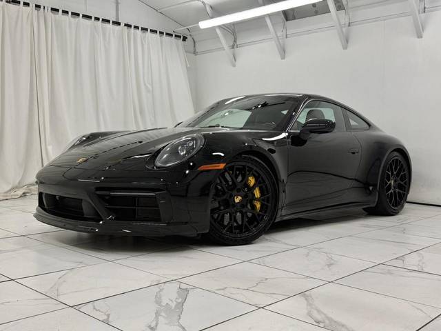 2023 Porsche 911 Carrera GTS RWD photo