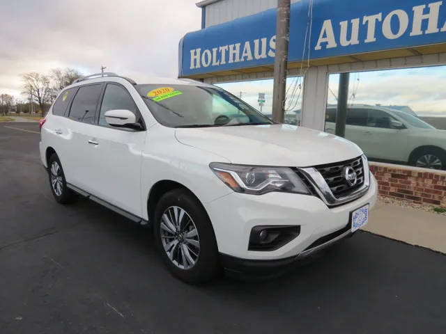 2020 Nissan Pathfinder SV FWD photo