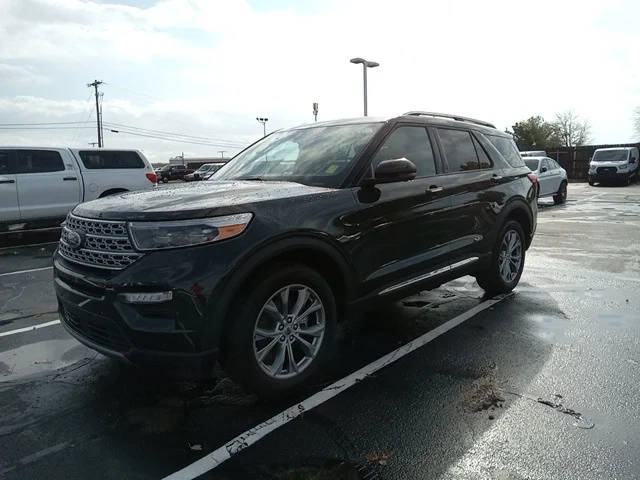 2022 Ford Explorer Limited 4WD photo