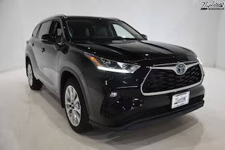 2022 Toyota Highlander Hybrid Limited AWD photo