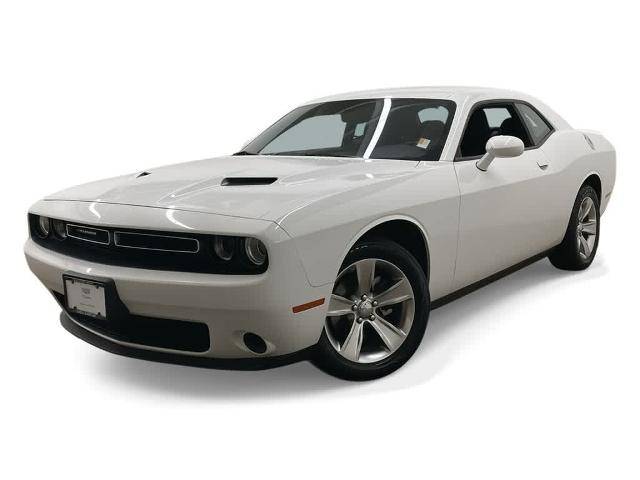 2021 Dodge Challenger SXT RWD photo