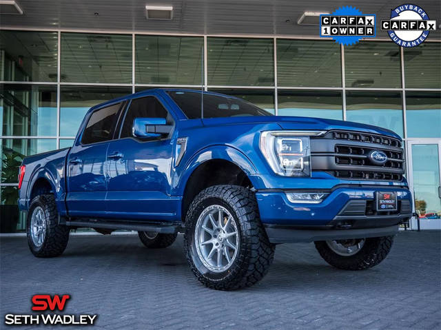 2023 Ford  LARIAT 4WD photo