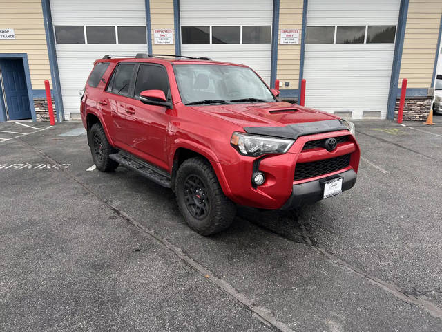 2018 Toyota 4Runner SR5 4WD photo