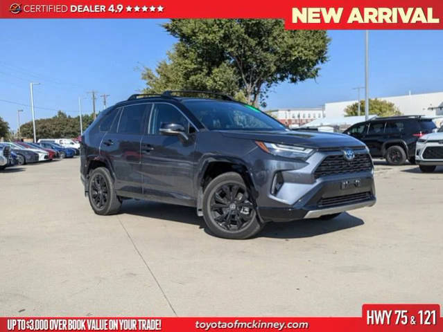 2022 Toyota RAV4 Hybrid XSE AWD photo