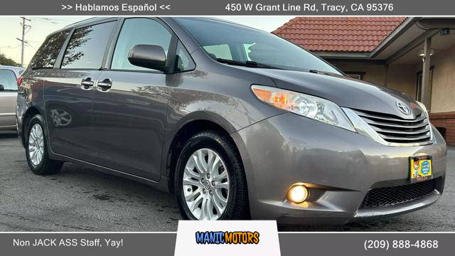 2015 Toyota Sienna  FWD photo