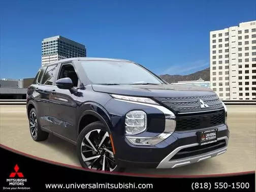 2023 Mitsubishi Outlander SE FWD photo