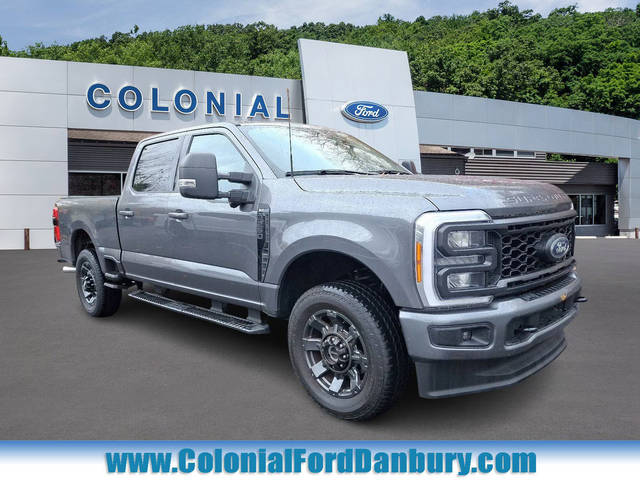 2023 Ford F-250 Super Duty XLT 4WD photo