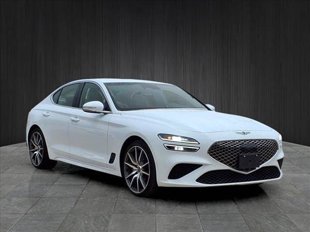 2023 Genesis G70 2.0T RWD photo