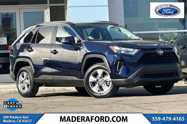 2023 Toyota RAV4 XLE AWD photo