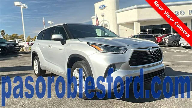 2021 Toyota Highlander Hybrid LE AWD photo