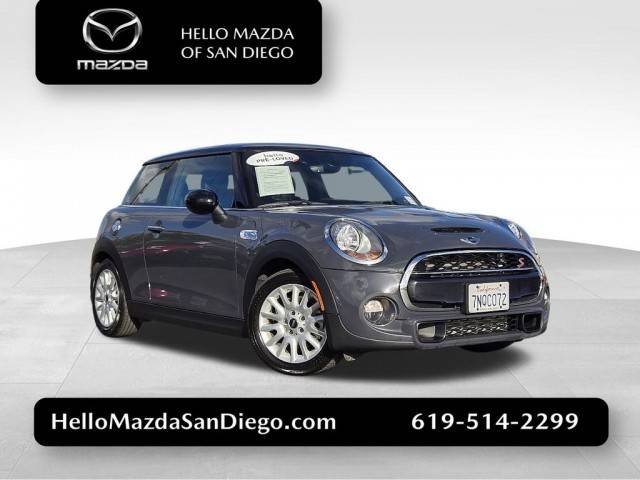 2016 MINI Hardtop 2 Door S FWD photo