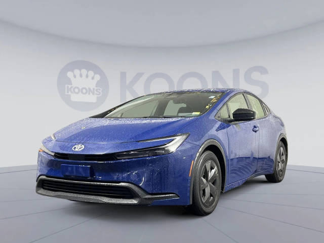 2023 Toyota Prius LE FWD photo