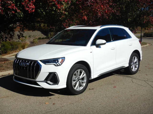 2023 Audi Q3 S line Premium AWD photo