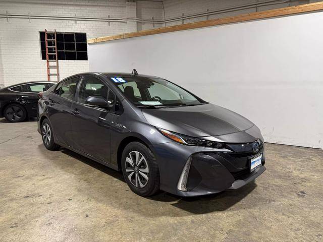 2018 Toyota Prius Prime Plus FWD photo