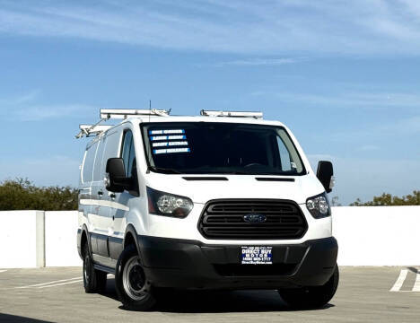 2015 Ford Transit Van  RWD photo