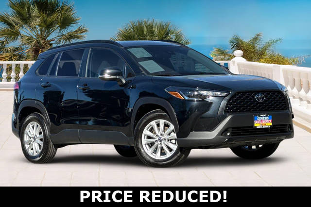 2022 Toyota Corolla Cross LE FWD photo