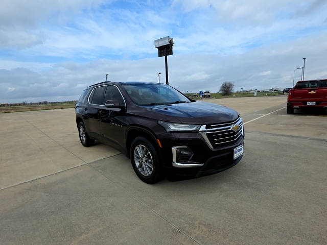 2022 Chevrolet Traverse LT Leather FWD photo