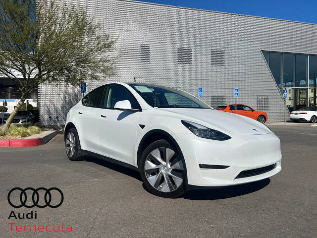 2022 Tesla Model Y Long Range AWD photo