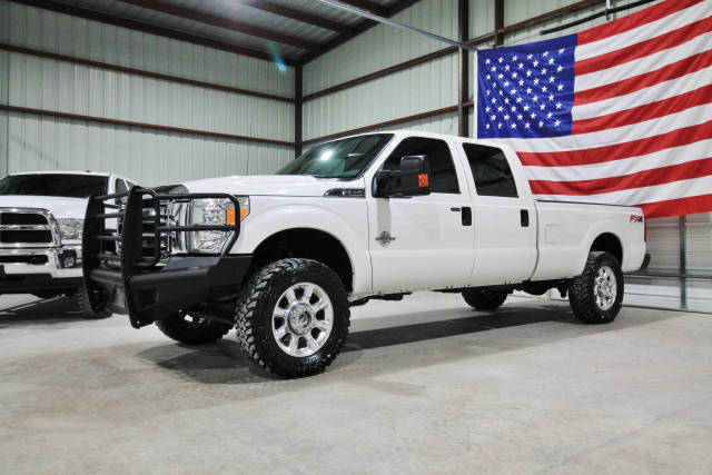 2016 Ford F-350 Super Duty Lariat 4WD photo