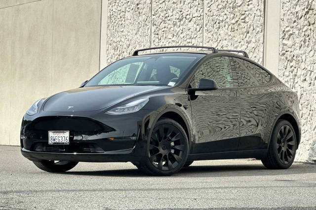 2021 Tesla Model Y Long Range AWD photo