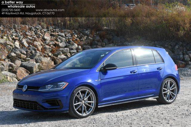 2018 Volkswagen Golf R  AWD photo