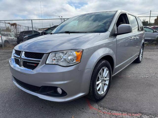 2020 Dodge Grand Caravan SXT FWD photo