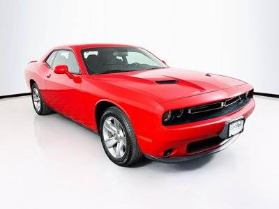 2022 Dodge Challenger SXT RWD photo