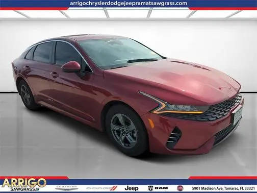 2022 Kia K5 LXS FWD photo